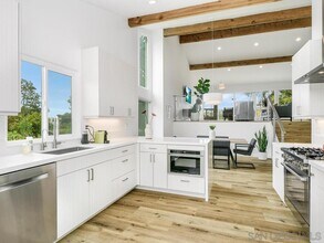 5555 Caminito Marrisa in San Diego, CA - Building Photo - Building Photo