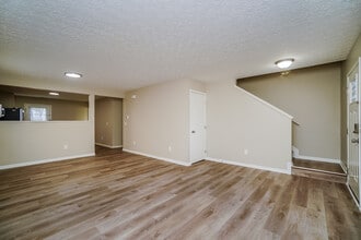 4649 Kenross Dr in Columbus, OH - Building Photo - Building Photo