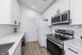 56 Crestmont Dr in Mantua, NJ - Building Photo - Building Photo