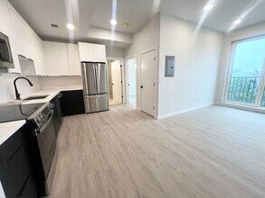 20 Mount Pleasant St, Unit B102 in Somerville, MA - Foto de edificio - Building Photo