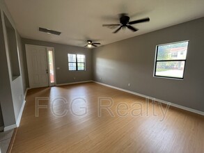 1111 Chervil Dr in Poinciana, FL - Building Photo - Building Photo