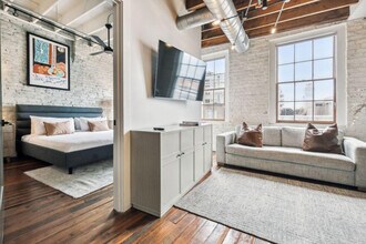 315 Girod St in New Orleans, LA - Foto de edificio - Building Photo