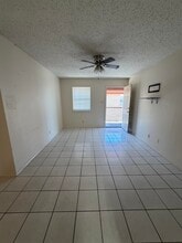 2605 Springfield Ave in Laredo, TX - Building Photo - Building Photo