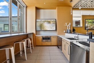 ROEN Menlo Park in Menlo Park, CA - Building Photo - Building Photo