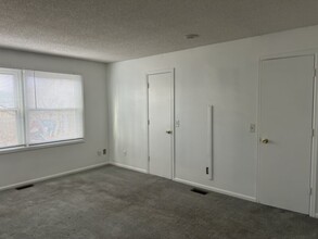 705 Kittredge Ct in Aurora, CO - Building Photo - Building Photo