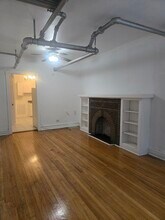 858 N Hoyne Ave in Chicago, IL - Building Photo - Building Photo