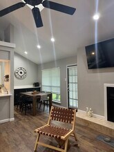 7525 Holly Hill Dr in Dallas, TX - Building Photo - Building Photo