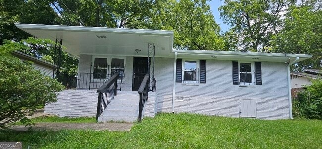 property at 2934 Harris St