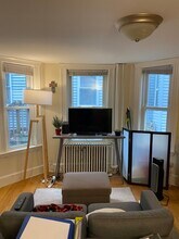 95 Boylston St, Unit 1L in Brookline, MA - Building Photo - Building Photo