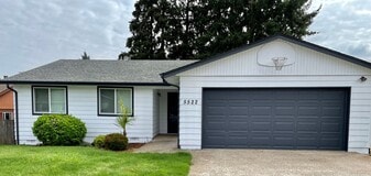 5522 Beechwood Ct S in Salem, OR - Building Photo