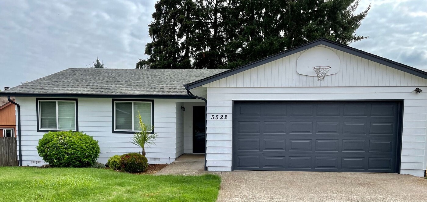 5522 Beechwood Ct S in Salem, OR - Building Photo