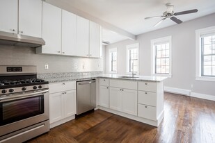 534 Tremont St, Unit 1 in Boston, MA - Building Photo