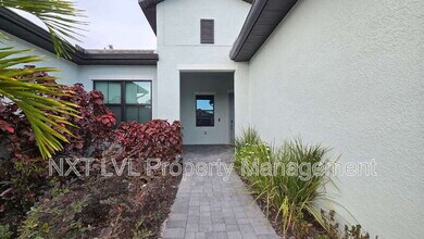 14851 Loggerhead Dr in Naples, FL - Building Photo - Building Photo