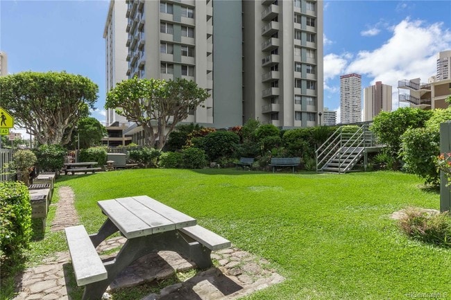 2648 Kuilei St, Unit C22 in Honolulu, HI - Building Photo - Building Photo