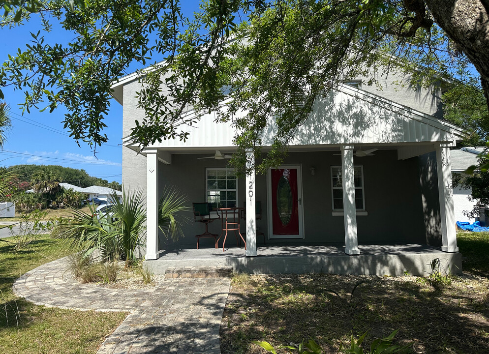 1201 S Flagler Ave in Flagler Beach, FL - Building Photo