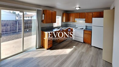 1620 Voelker Ave in Yakima, WA - Building Photo - Building Photo