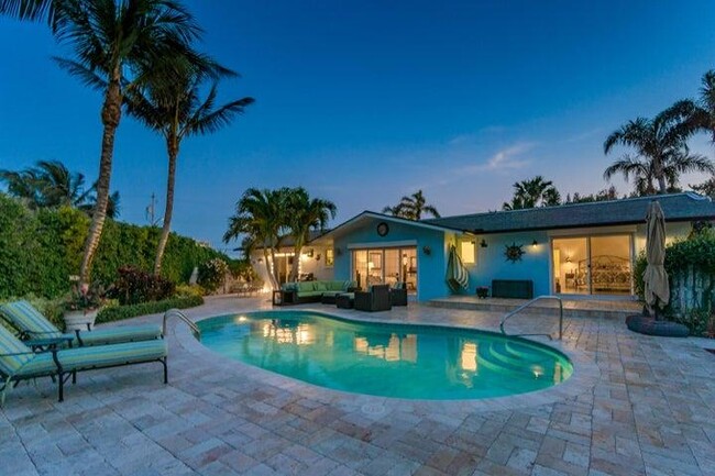 127 Marlin Dr in Ocean Ridge, FL - Foto de edificio - Building Photo