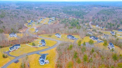 18 Locust Hill Dr in Mendon, MA - Building Photo - Building Photo