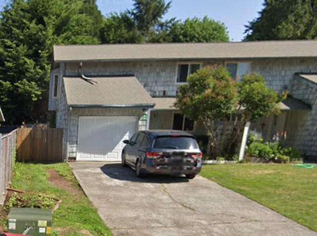 property at 838 McDonald St SE
