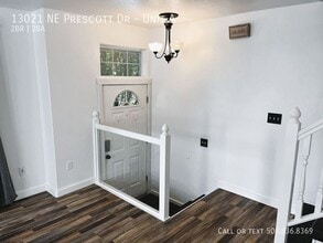 13021 NE Prescott Dr in Portland, OR - Building Photo - Building Photo