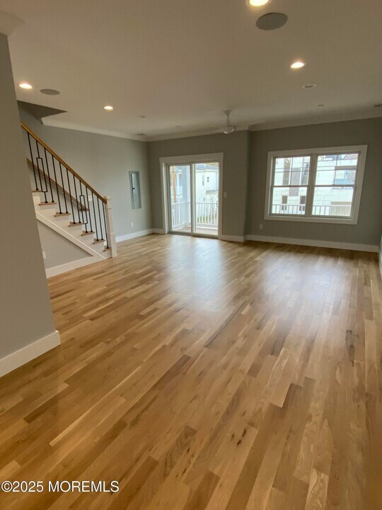 53 Miller St in Highlands, NJ - Building Photo