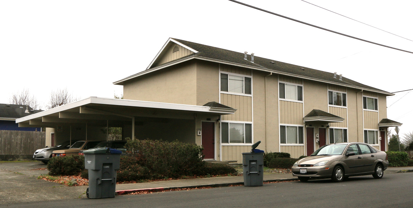 1178 D St in Arcata, CA - Building Photo