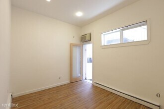 68 Park Ave in Hoboken, NJ - Building Photo - Building Photo