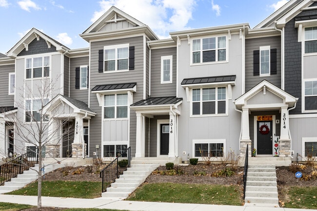 property at 2016 Yellowstone Blvd