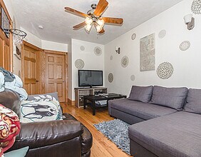 6 Phillips St, Unit #2 in Boston, MA - Foto de edificio - Building Photo