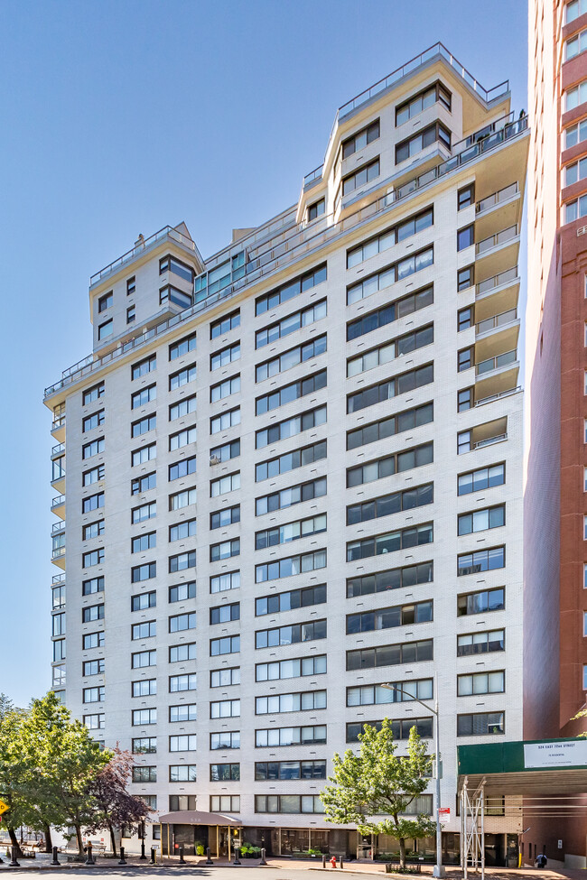 The Edgewater in New York, NY - Foto de edificio - Building Photo