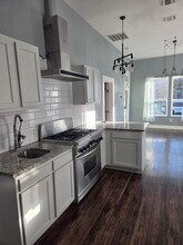 1003 W Elsmere Pl in San Antonio, TX - Building Photo - Building Photo