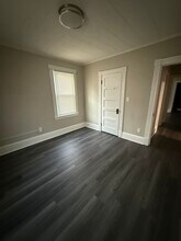 46 Mooreland St, Unit 46 Mooreland Street in Springfield, MA - Foto de edificio - Building Photo