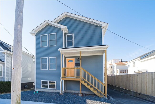 property at 44 Hall St