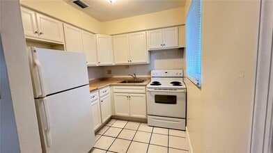 701 SW 15th Ave, Unit 1-4 in Fort Lauderdale, FL - Foto de edificio - Building Photo