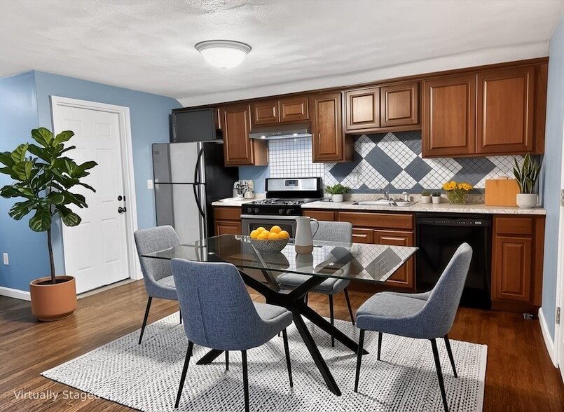 163 Saratoga St, Unit 2 in Boston, MA - Building Photo