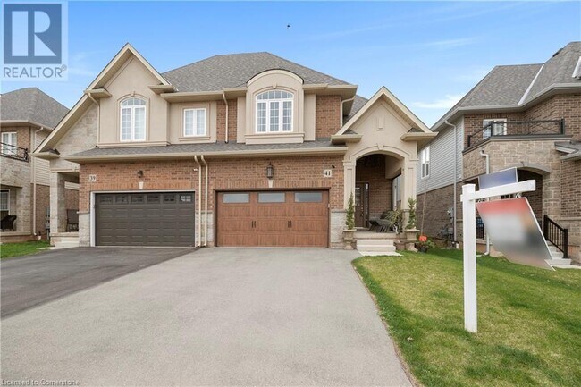 property at 41 Foothills Ln