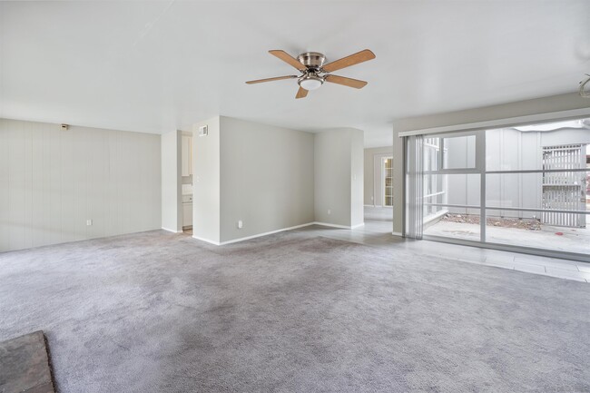 6734 Barnhurst Dr in San Diego, CA - Building Photo - Building Photo