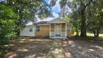 9103 10th Ave in Jacksonville, FL - Building Photo