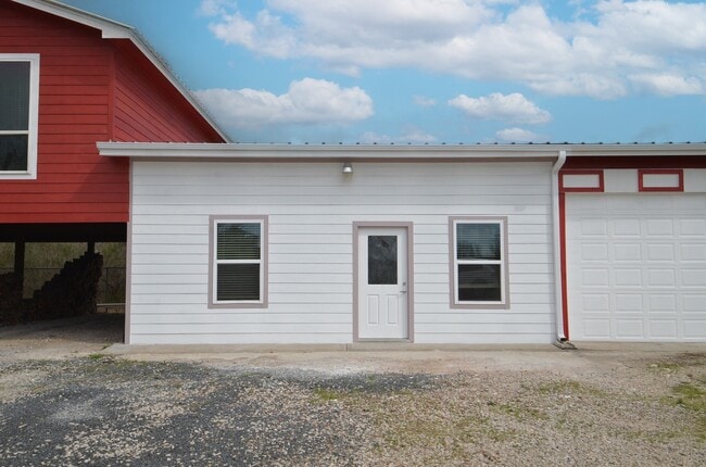 2002 County Rd 55 in Rosharon, TX - Building Photo - Building Photo