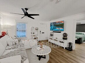 429 Montgomery St in Savannah, GA - Building Photo - Building Photo