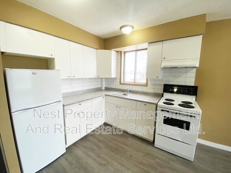 1977 Redwood St in Prince George, BC - Building Photo