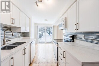 269 Dunsmore Ln in Barrie, ON - Building Photo - Building Photo