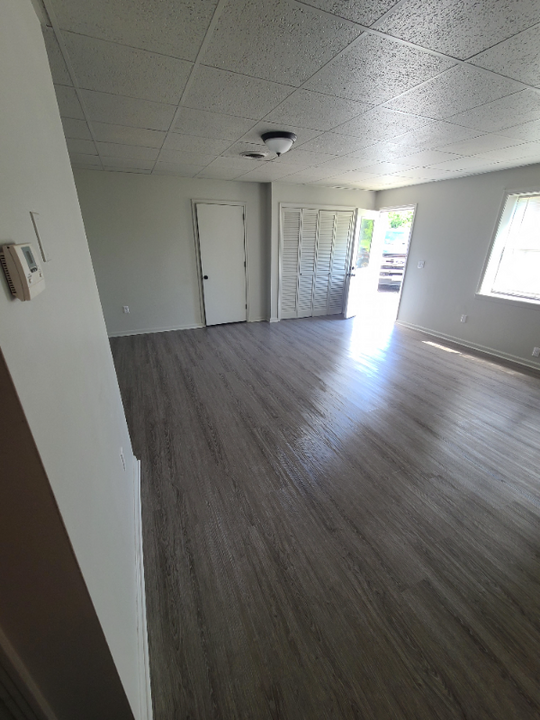 10 E Main St in Gordonsville, TN - Building Photo