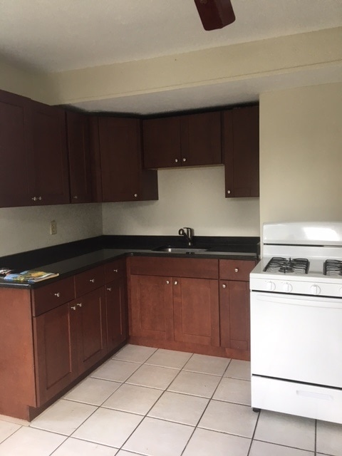 4 Farese Rd in Milford, MA - Building Photo