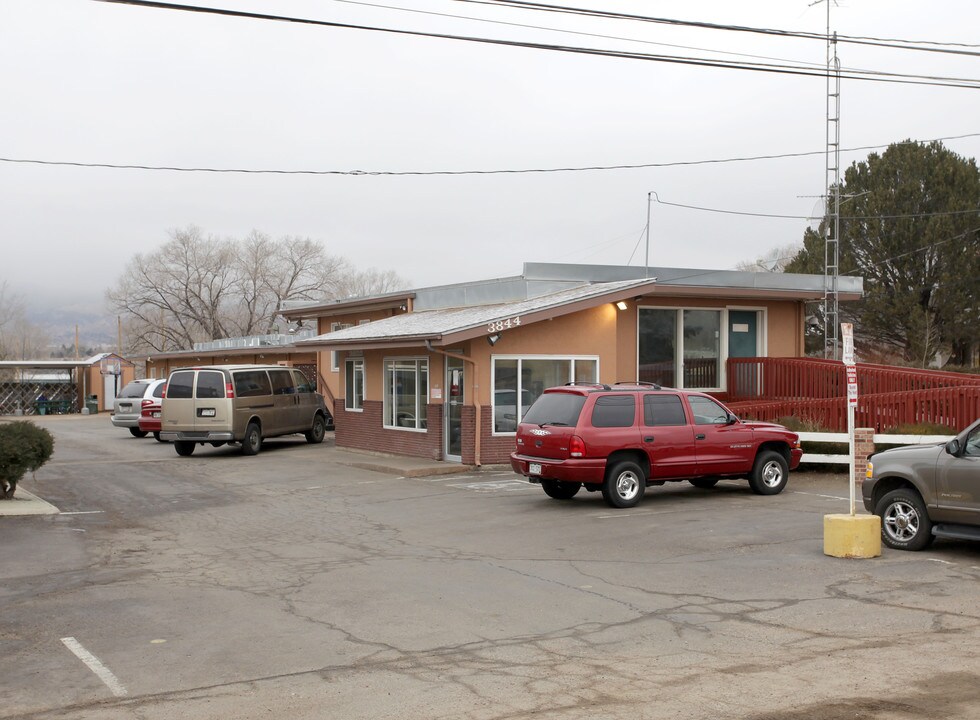 3844 N Nevada Ave in Colorado Springs, CO - Foto de edificio