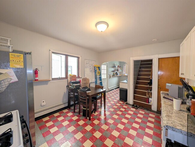 33 Rogers Ave, Unit 1