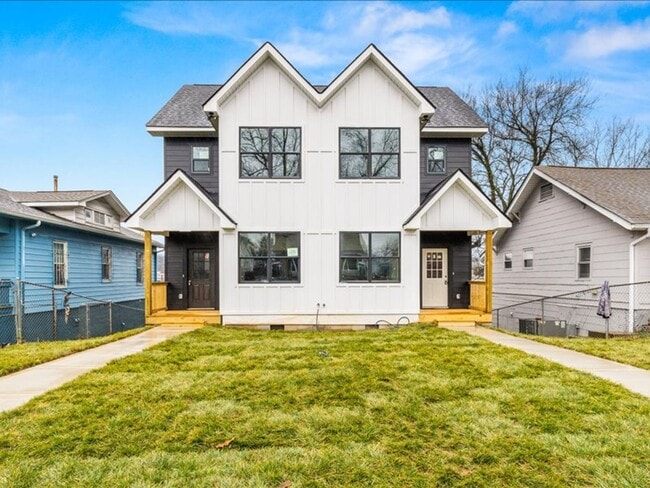 property at 2833 Linden Ave