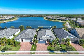 6767 Pennyroyal Dr in Naples, FL - Building Photo - Building Photo