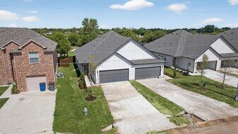 120 Wood St in Princeton, TX - Building Photo