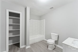 2120 Bulloch St in Savannah, GA - Building Photo - Building Photo